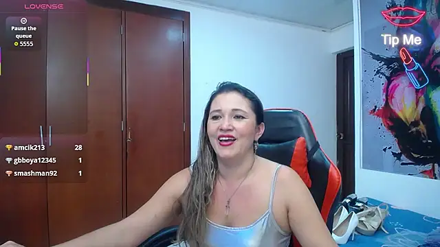 دردشة noelia_milf19 الجنسية المباشرة