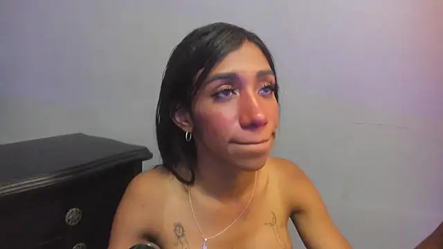 Cleo-Escobar's Live XXX Chat