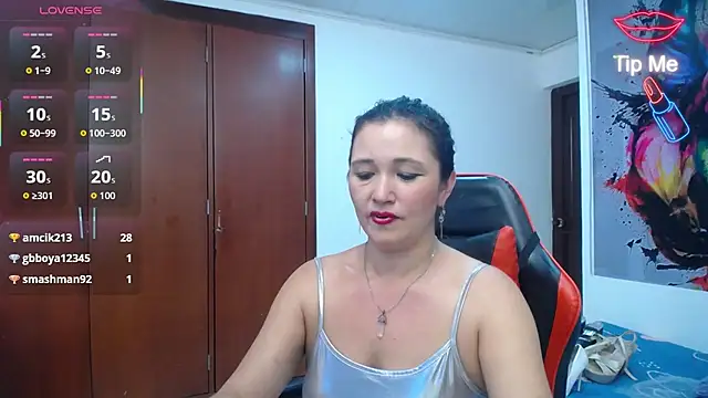 noelia_milf19 élő XXX-chatje