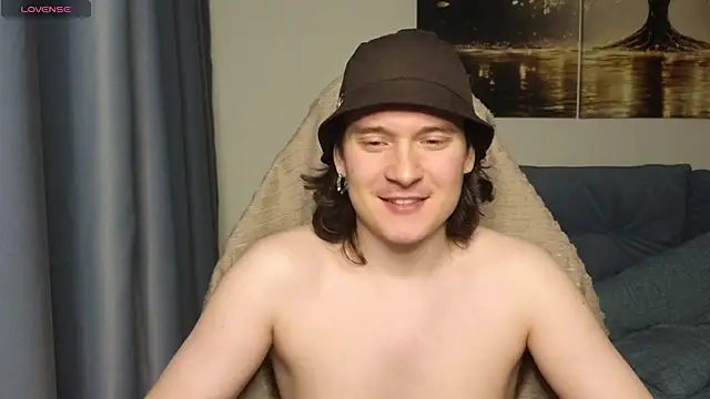 MoreRealAlex Chat XXX in diretta