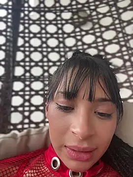 Sasha-firee Obrolan Langsung XXX
