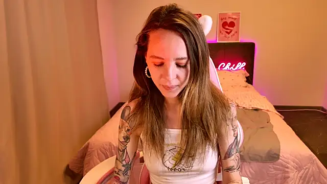 MiaGraham1 Live XXX-Chat