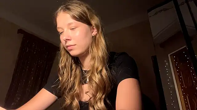 Chat +18 de TarenOgilvie ao vivo