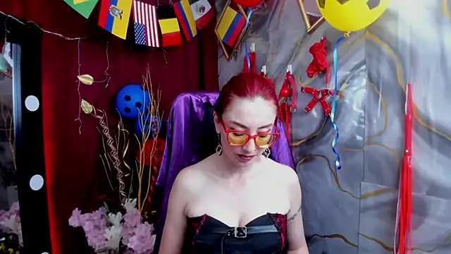 Queenscarlettsecret Live XXX-Chat