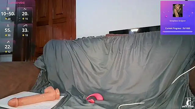 kittyfitty29's Live XXX Chat