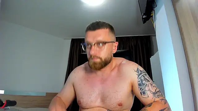 XXX chat uživo modela Findom_guy