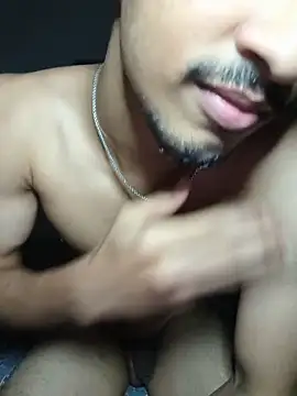 دردشة Ishooooo الجنسية المباشرة