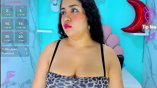 Chat +18 de cristal_horny19 ao vivo