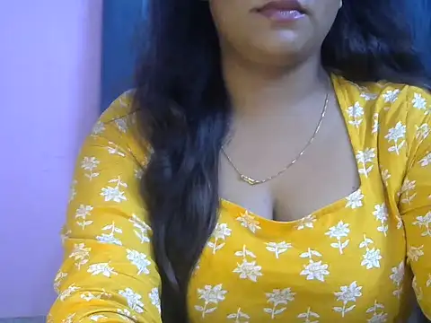 QUEEN-OF-QUEEN Chat XXX live