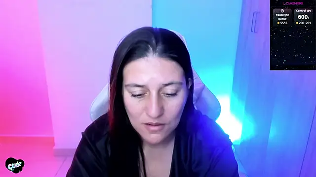 دردشة Saskyaa الجنسية المباشرة