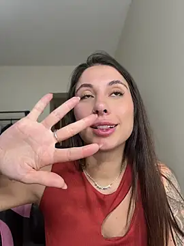 Chatroom XXX en direct de Carolini09