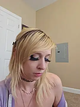 แชท XXX สดของ AmethystFoxx