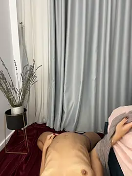 Živý XXX chat Mira_Luna