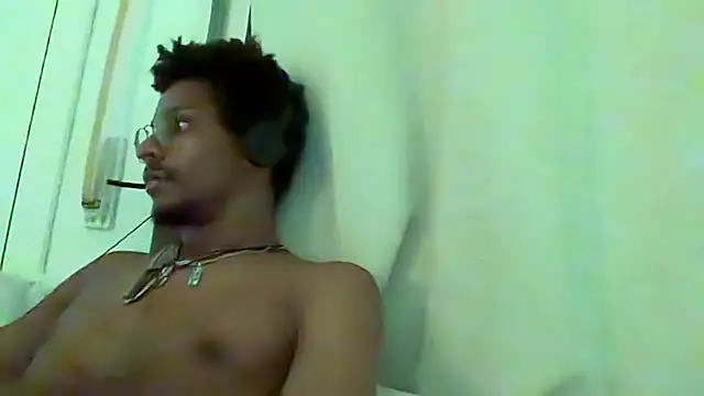 HoleBreeder Live XXX-Chat