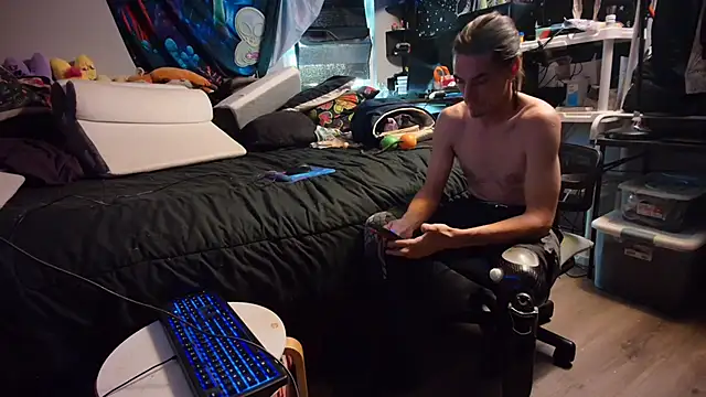 Онлайн чат XXX CyberStallion