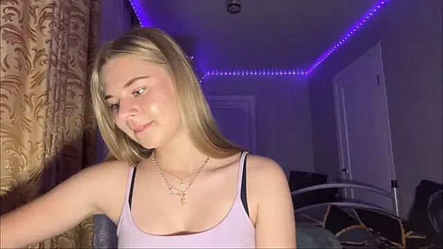 Онлайн чат XXX HoneysPiee
