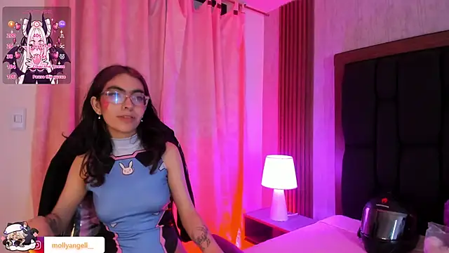 Molly_AのライブXXXチャット
