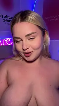 April_Vancee 现场XXX聊天