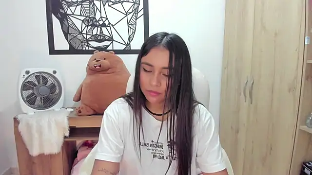 Ciara8 Chat XXX in diretta