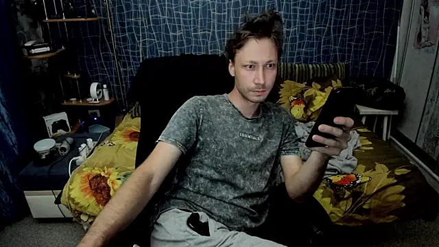 XXX chat uživo modela CuteBoy228