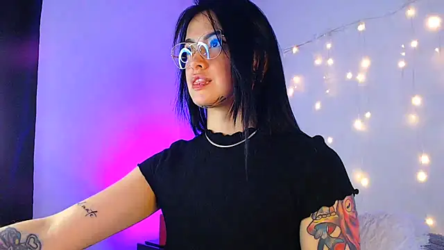 Isa_Maiden1's Live XXX Chat
