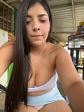 Isaa-Sweet live XXX chat
