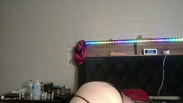 Pleasure_Princess69 Adlı Modelin Canlı XXX Sohbeti