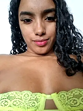 Chat +18 de Cataleya_ja ao vivo