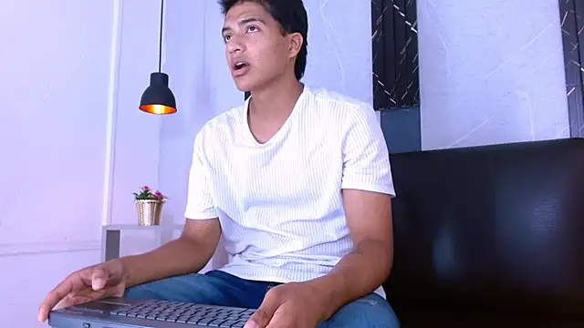 Chat XXX ao vivo de MaxWyatt_