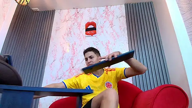 Axel_Romanov Chat XXX live
