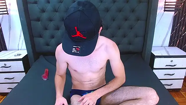 Lucas_Knight's Live XXX Chat