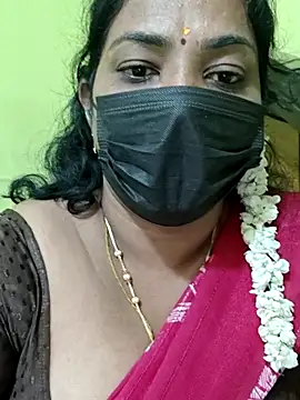 Chat +18 de Tamil_Mithra ao vivo