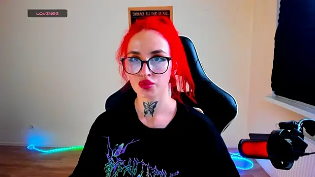 your_tora's Live XXX Chat