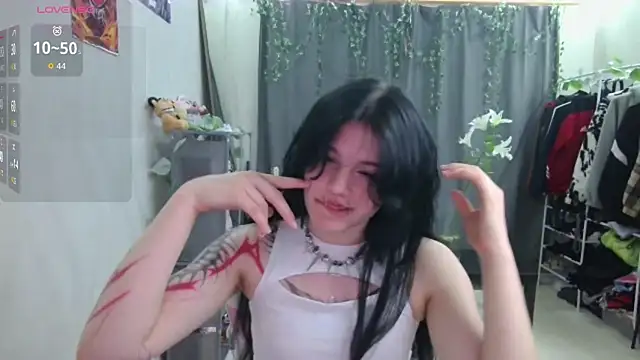 VeIvetLure's Live XXX Chat