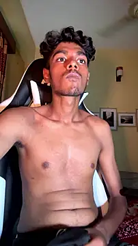 XXX chat uživo modela GunSlay