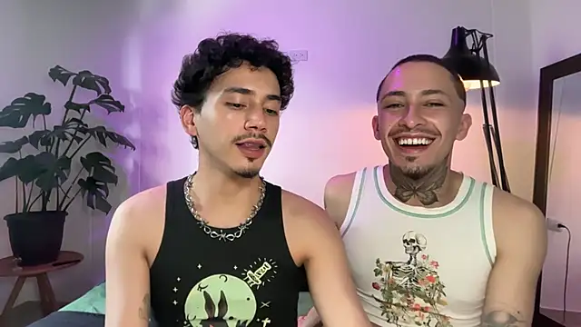 Chat XXX en directo de Noah_and_Steven