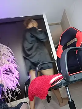 KarinRoss' Live XXX Chat