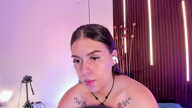 ArianaBaker Live XXX Chat