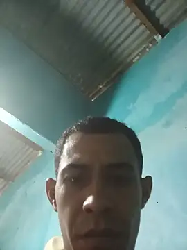 SUPERLUISKA__ Show Webcam