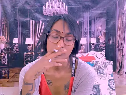 Chat XXX en directo de IndianRebel4u2Luv