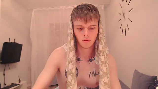 Fredd_Xanders Live XXX-chat