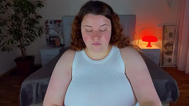 PolinaSalvatore XXX чат на живо