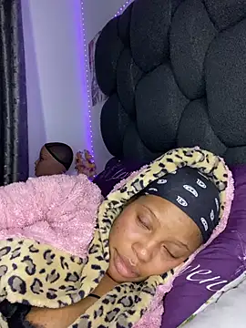 RainBougie live XXX chat