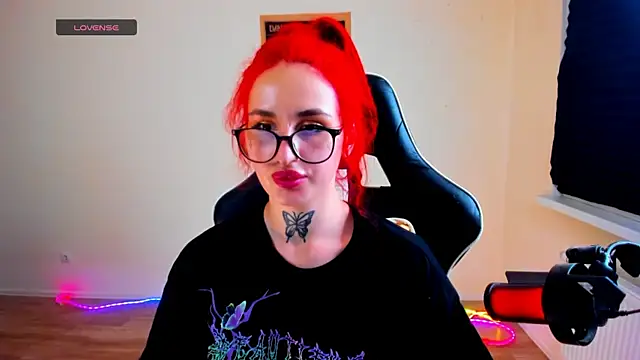 your_tora's Live XXX Chat
