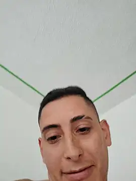 Tiger_cryad Chat XXX live
