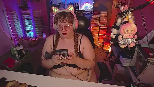 FatVeronica's Live XXX Chat