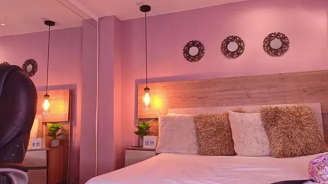 دردشة ArianaGolden الجنسية المباشرة