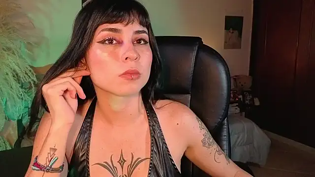 GaiaJonness Chat XXX live