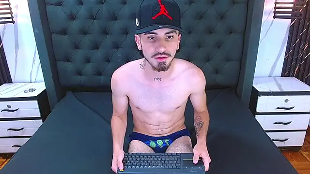 Lucas_Knight Live XXX-chat