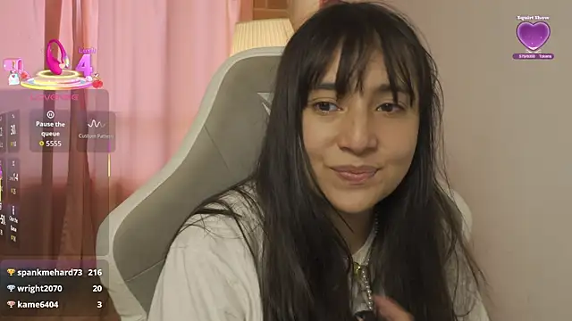 EmmitaGarcia live XXX chat